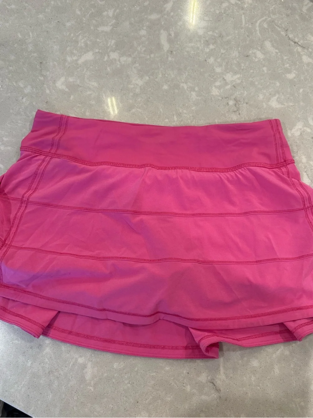 Lululemon Women’s Active skirt in hot Pink size 6